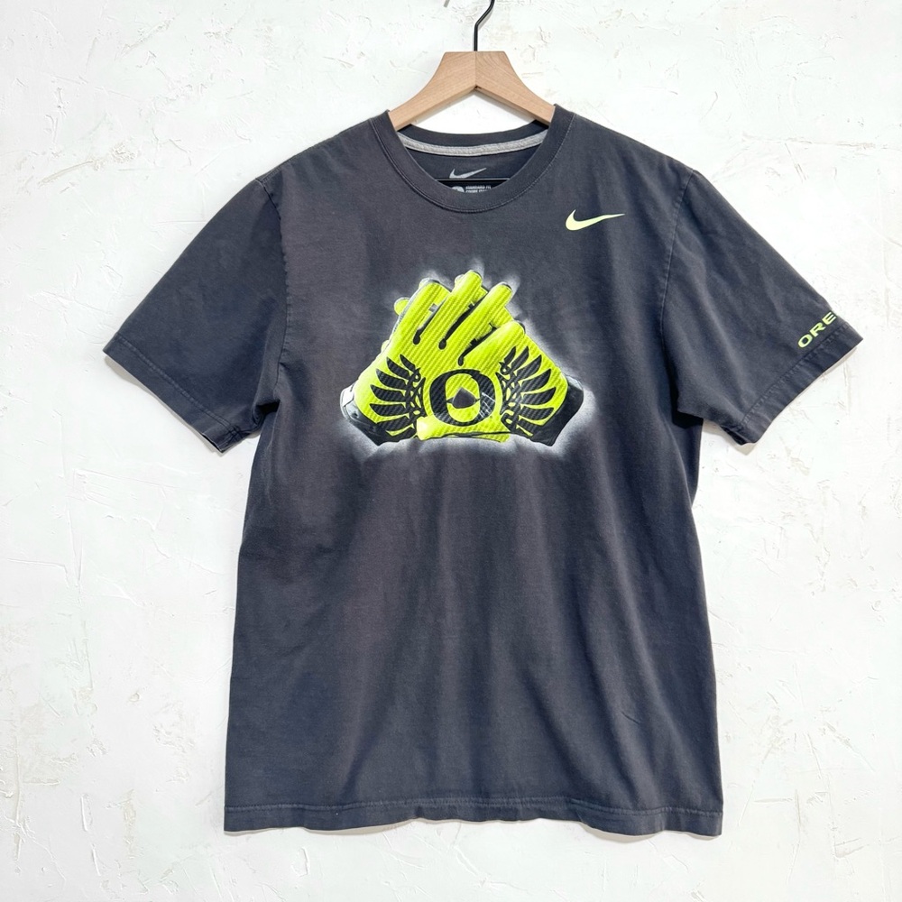 3/$20 Nike Oregon Ducks Graphic Tee Neon Logo Faded Black Unisex T Shirt Size L